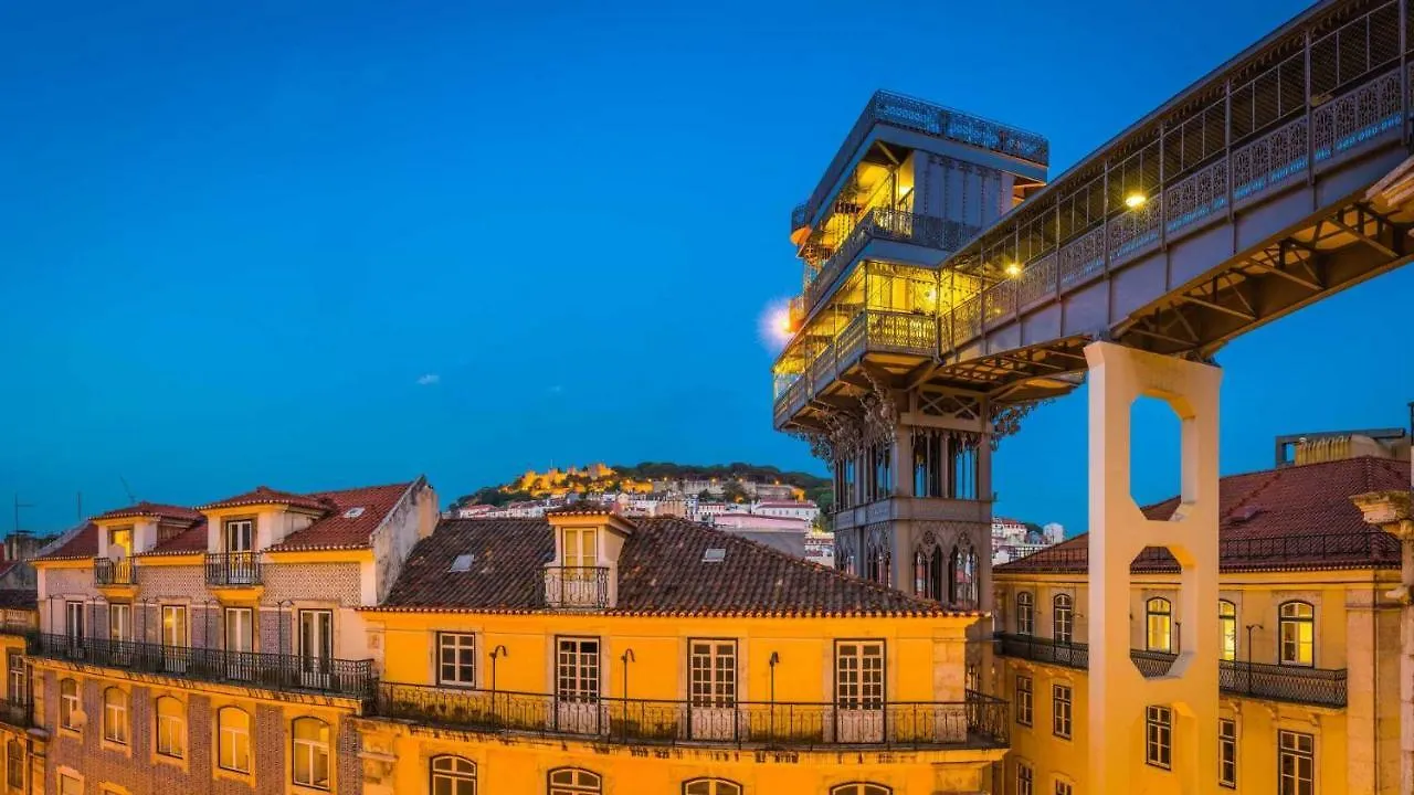 Chiado Apartment With View To The Castle Lisboa Portugal